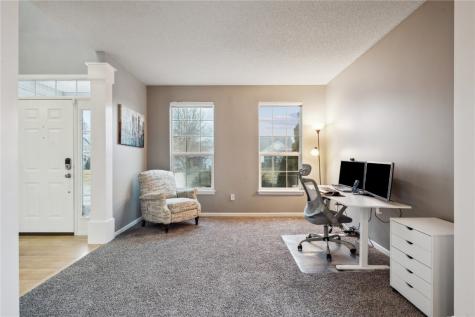 3020 Grey Wolf Hiawatha IA 52233