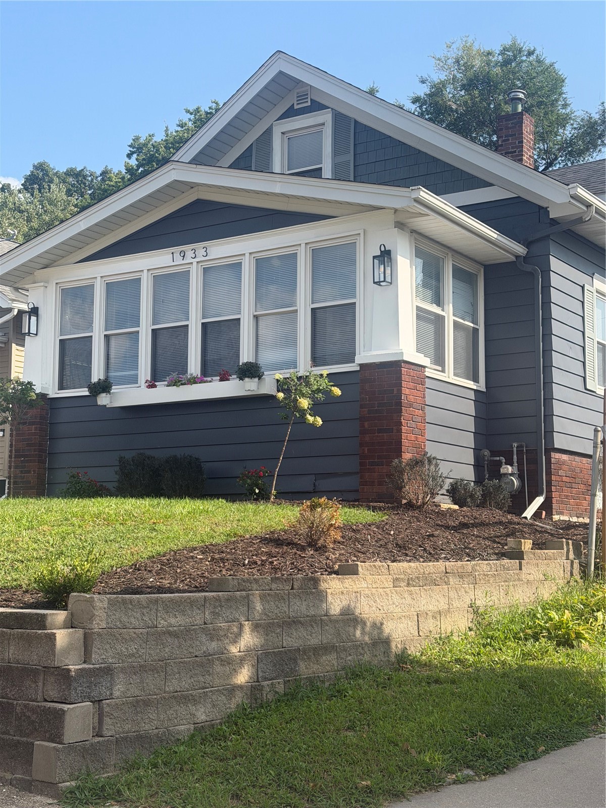 1933 Higley Avenue SE Cedar Rapids IA 52403