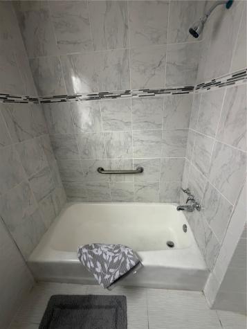 1933 Higley Avenue SE Cedar Rapids IA 52403