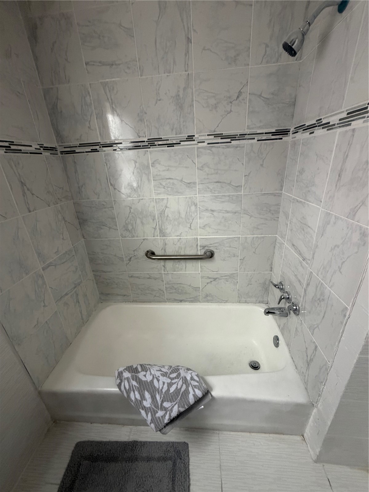 1933 Higley Avenue SE Cedar Rapids IA 52403
