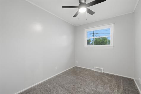 4402 Lee Street NE Cedar Rapids IA 52402