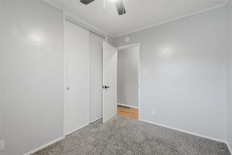 4402 Lee Street NE Cedar Rapids IA 52402