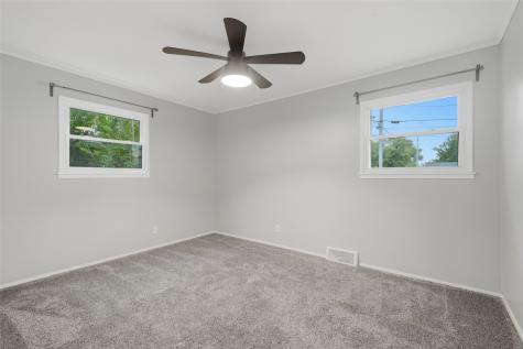4402 Lee Street NE Cedar Rapids IA 52402