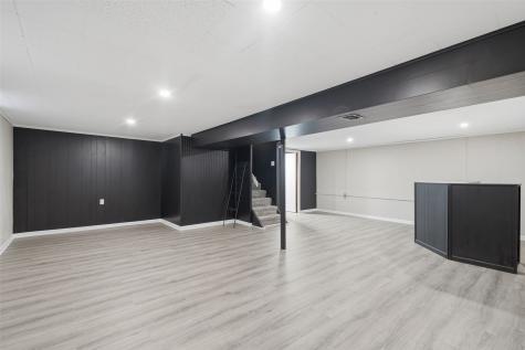 4402 Lee Street NE Cedar Rapids IA 52402