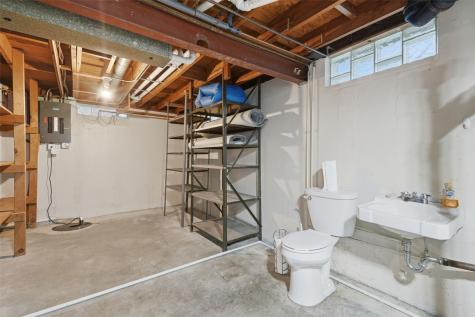 4402 Lee Street NE Cedar Rapids IA 52402
