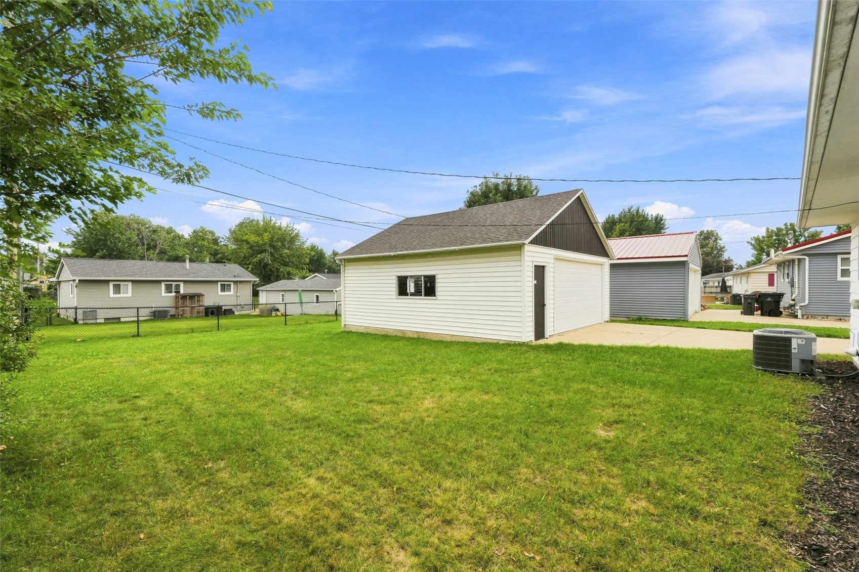 4402 Lee Street NE Cedar Rapids IA 52402