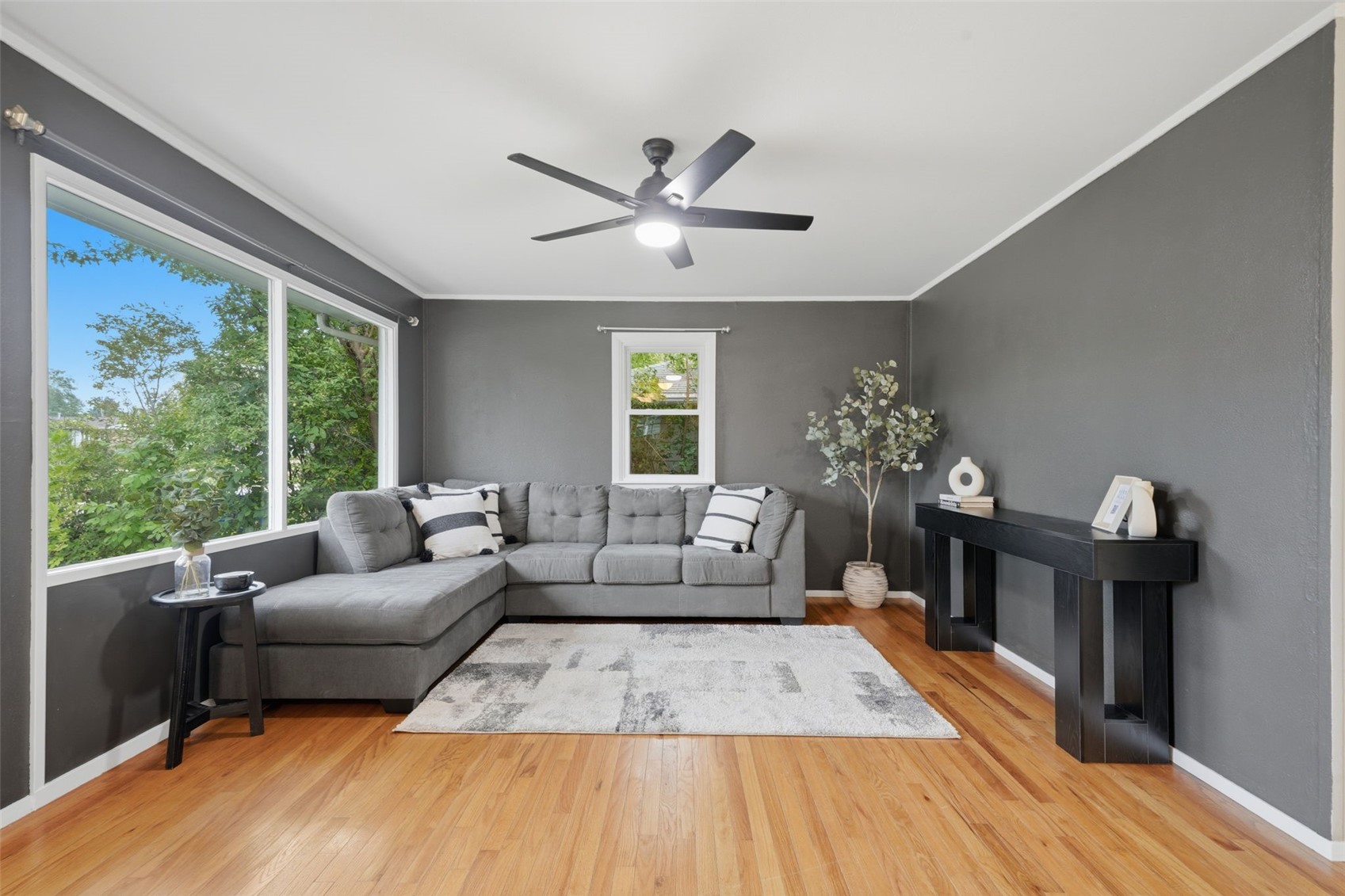 4402 Lee Street NE Cedar Rapids IA 52402