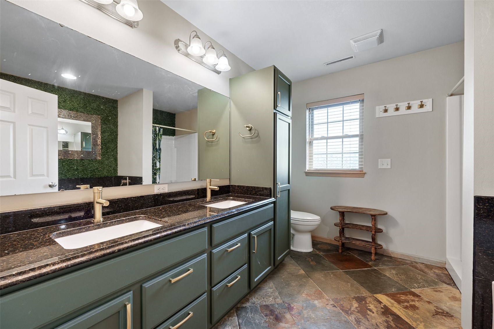 1721 12th Avenue Coralville IA 52241