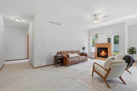 1623 Wolf Drive NW Cedar Rapids IA 52405