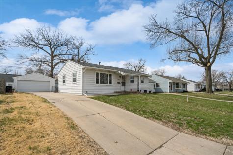 3235 Dairydale Court SE Cedar Rapids IA 52403