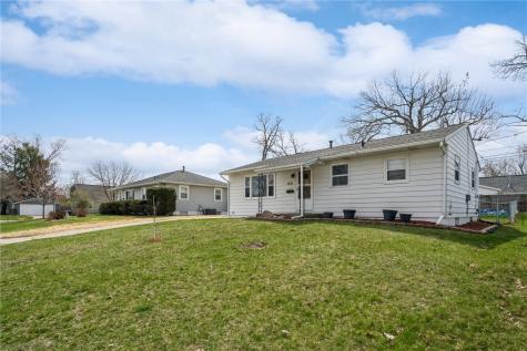 3235 Dairydale Court SE Cedar Rapids IA 52403