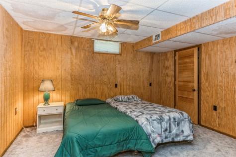 6203 42nd Street NE Cedar Rapids IA 52411