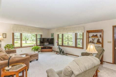 6203 42nd Street NE Cedar Rapids IA 52411