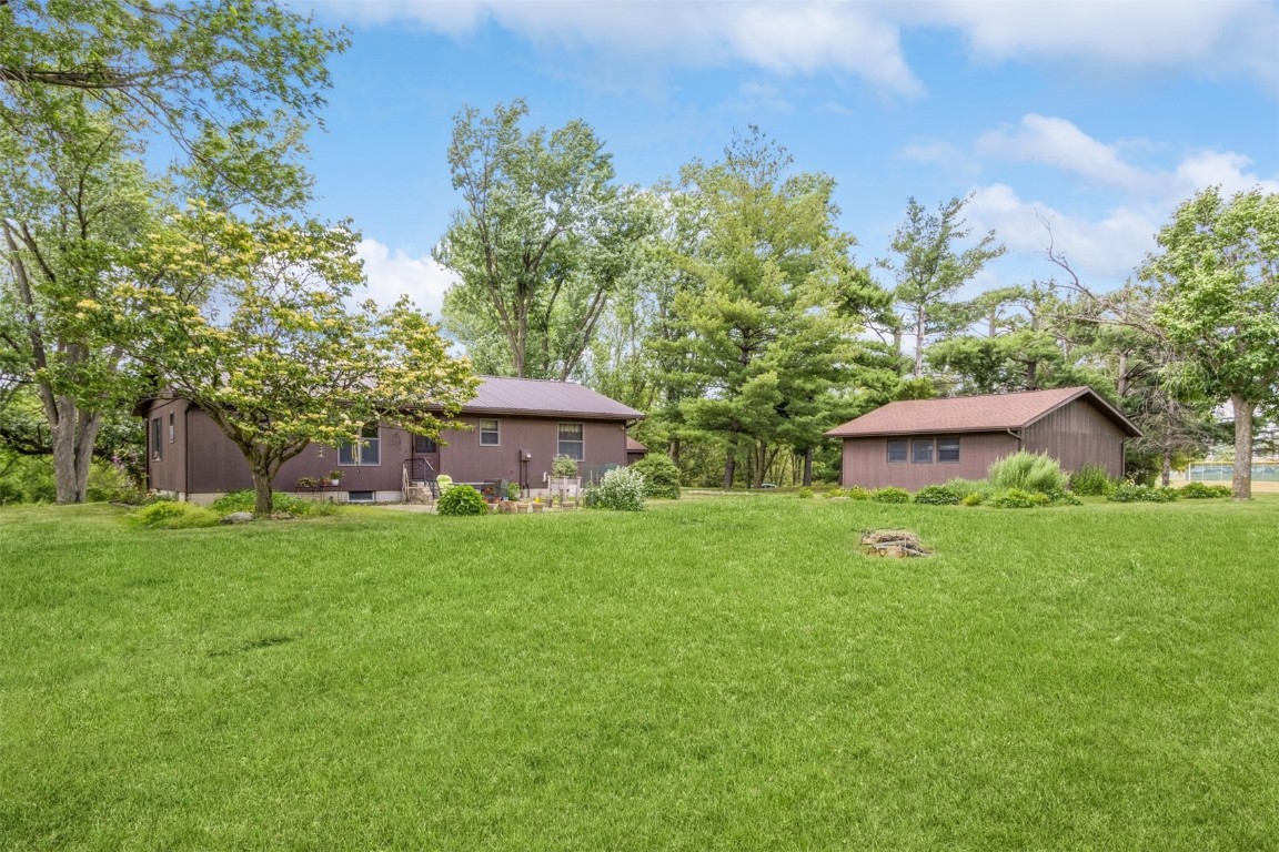 6203 42nd Street NE Cedar Rapids IA 52411