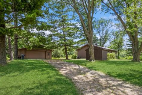 6203 42nd Street NE Cedar Rapids IA 52411