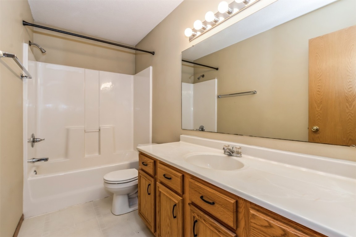 7221 Prairie Hawk Drive SW Cedar Rapids IA 52404