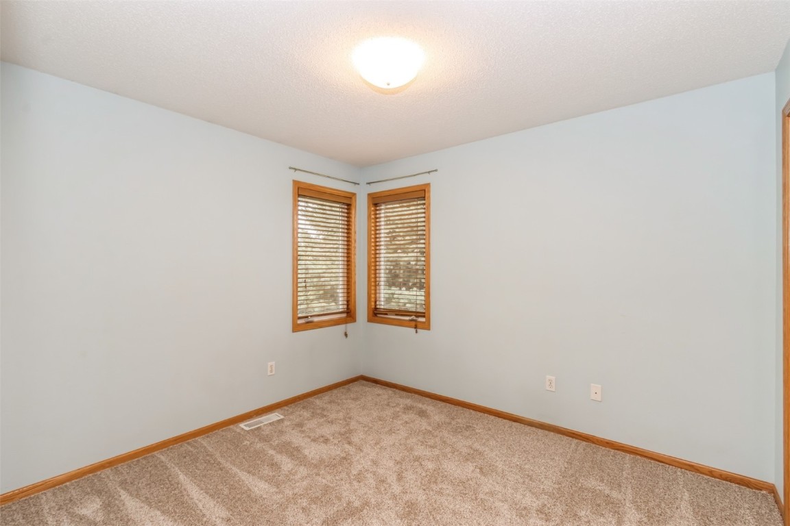 7221 Prairie Hawk Drive SW Cedar Rapids IA 52404