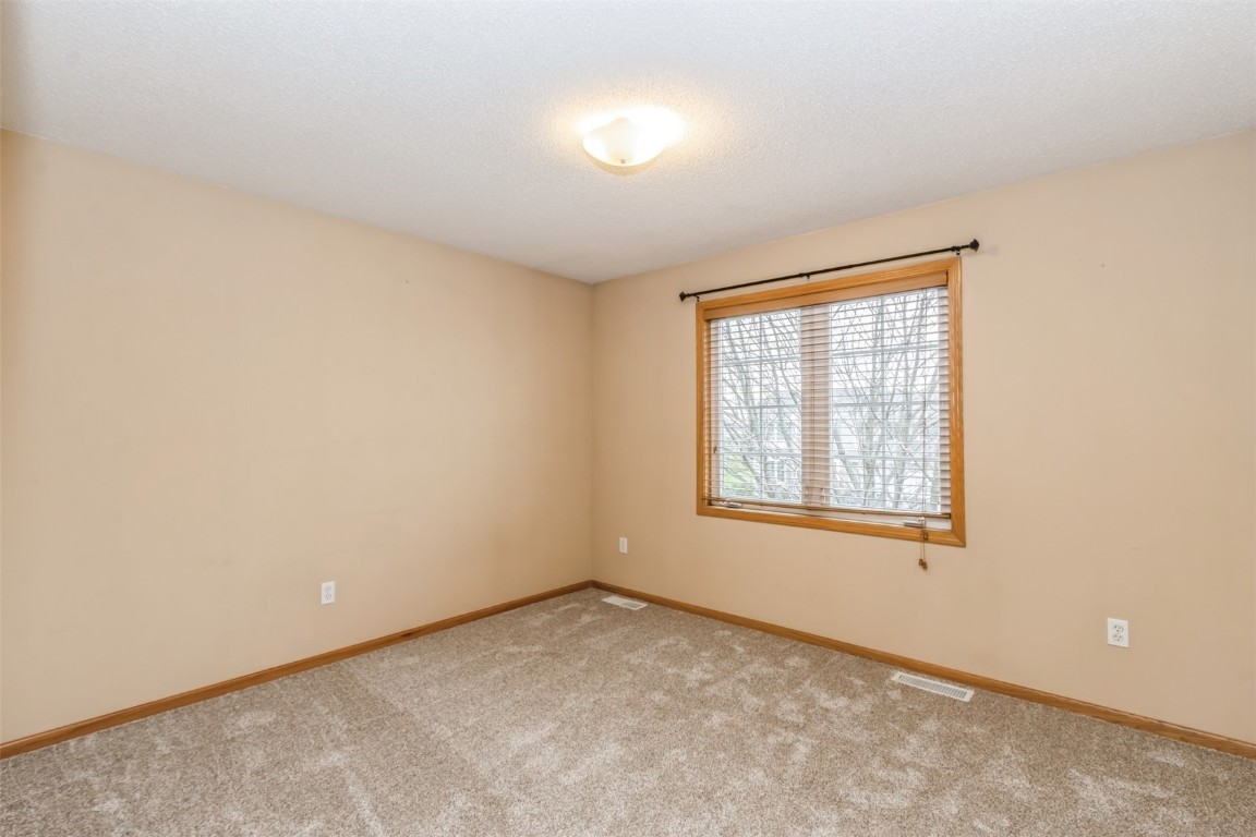 7221 Prairie Hawk Drive SW Cedar Rapids IA 52404
