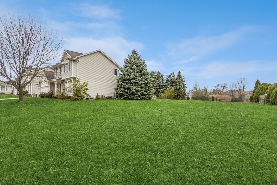7221 Prairie Hawk Drive SW Cedar Rapids IA 52404