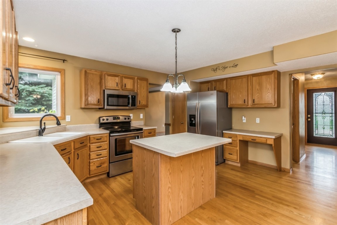 7221 Prairie Hawk Drive SW Cedar Rapids IA 52404