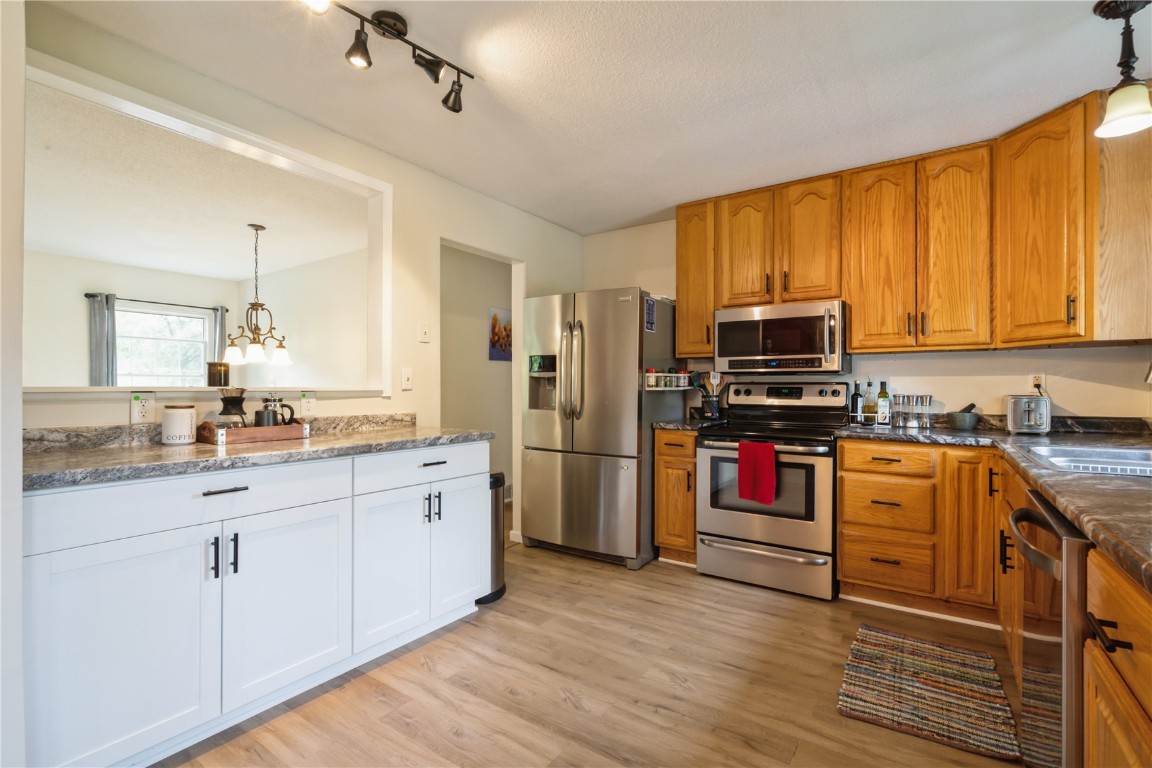 140 Brentwood Drive NE Cedar Rapids IA 52402