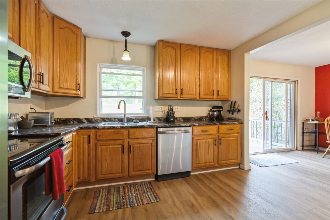 140 Brentwood Drive NE Cedar Rapids IA 52402