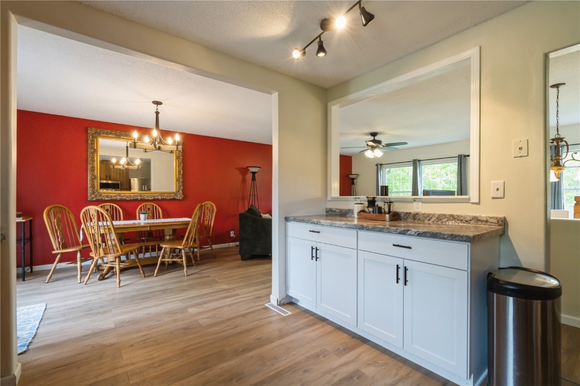 140 Brentwood Drive NE Cedar Rapids IA 52402