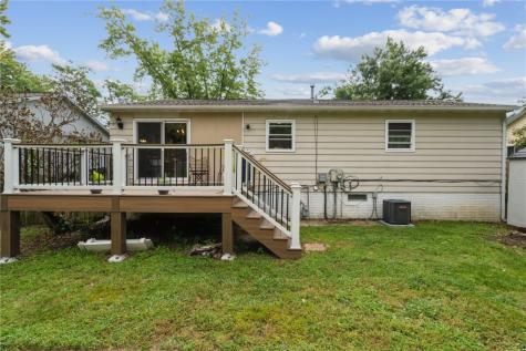 140 Brentwood Drive NE Cedar Rapids IA 52402
