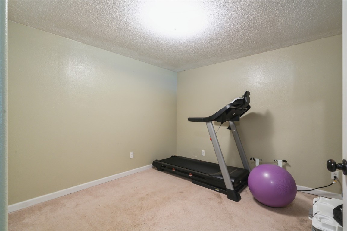 140 Brentwood Drive NE Cedar Rapids IA 52402