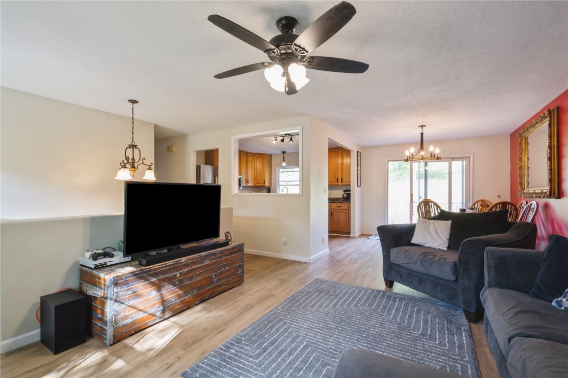 140 Brentwood Drive NE Cedar Rapids IA 52402
