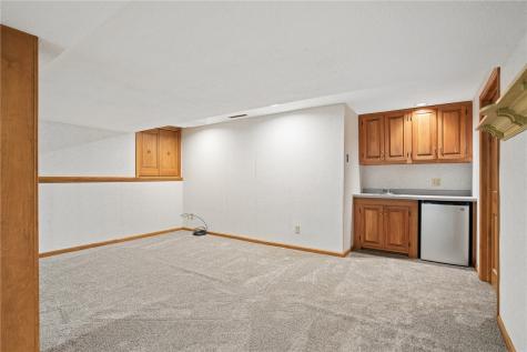 3639 Random Road SE Cedar Rapids IA 52403