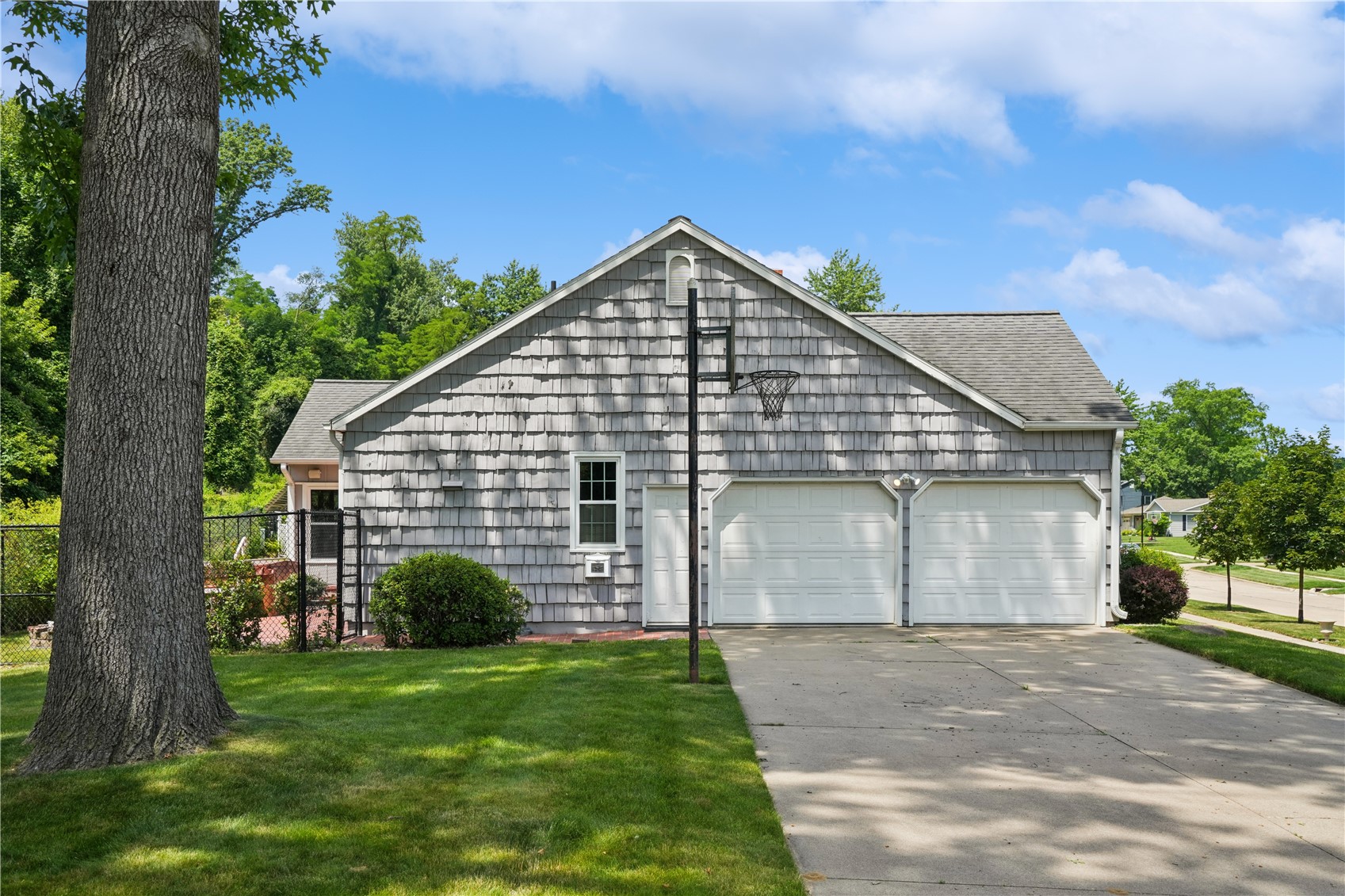 3639 Random Road SE Cedar Rapids IA 52403