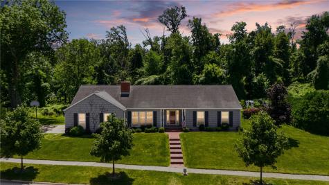 3639 Random Road SE Cedar Rapids IA 52403