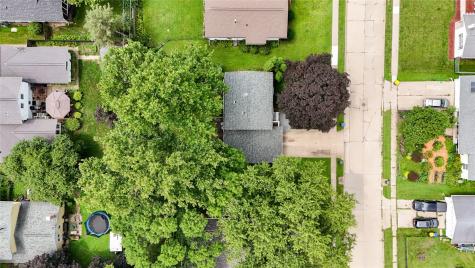 3029 Cornell Avenue Iowa City IA 52245