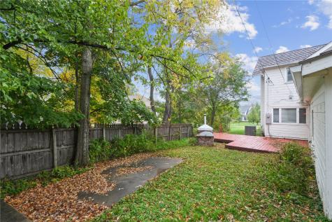 517 Knollwood Drive SE Cedar Rapids IA 52403