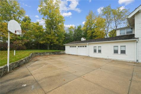 517 Knollwood Drive SE Cedar Rapids IA 52403