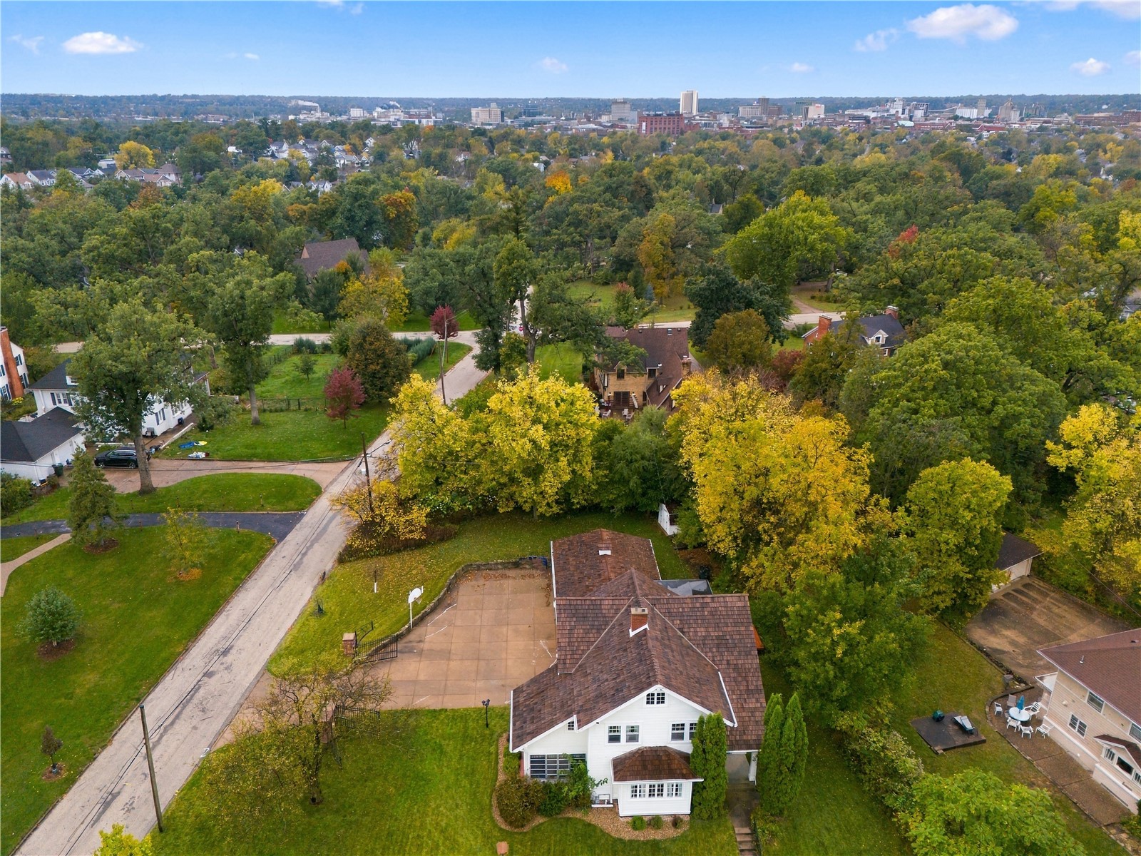 517 Knollwood Drive SE Cedar Rapids IA 52403