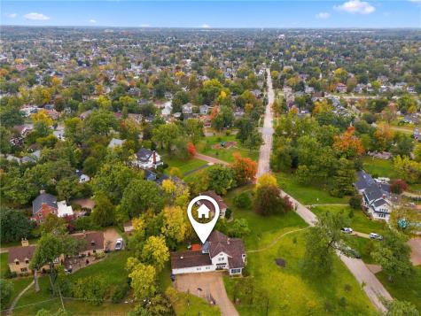 517 Knollwood Drive SE Cedar Rapids IA 52403