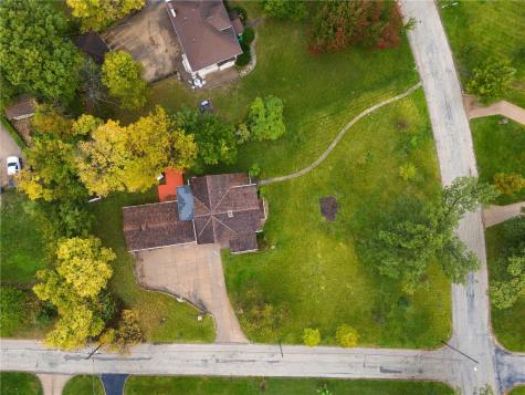 517 Knollwood Drive SE Cedar Rapids IA 52403