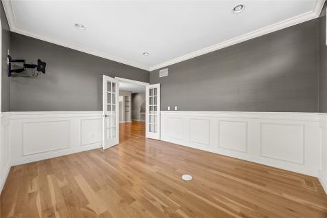 713 Sherwood Drive Iowa City IA 52245