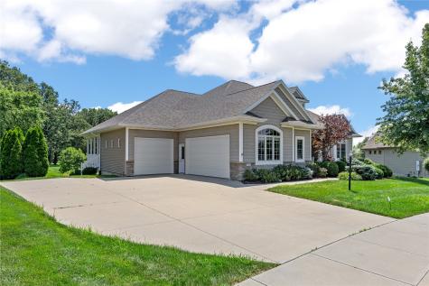 713 Sherwood Drive Iowa City IA 52245