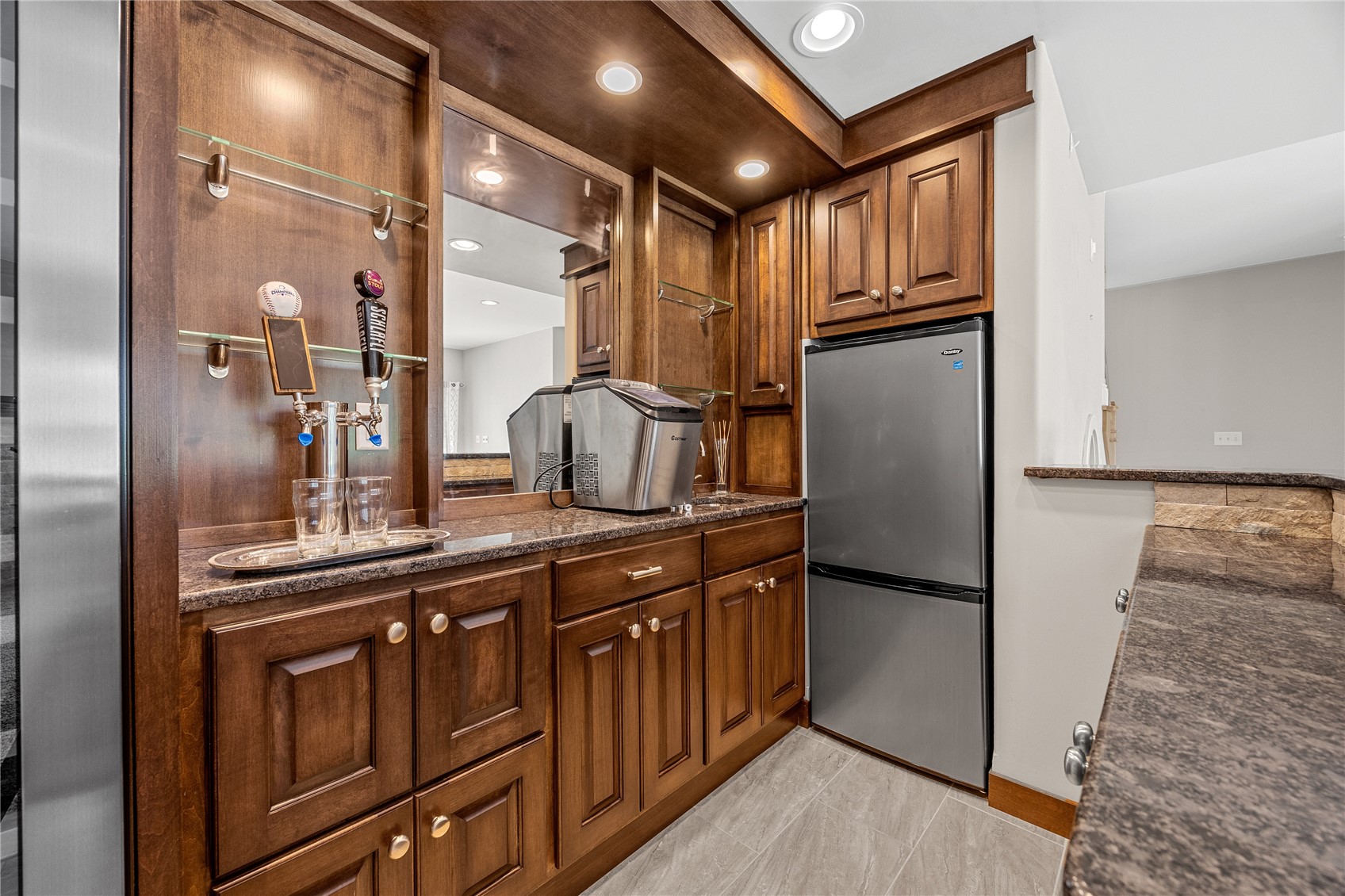 713 Sherwood Drive Iowa City IA 52245