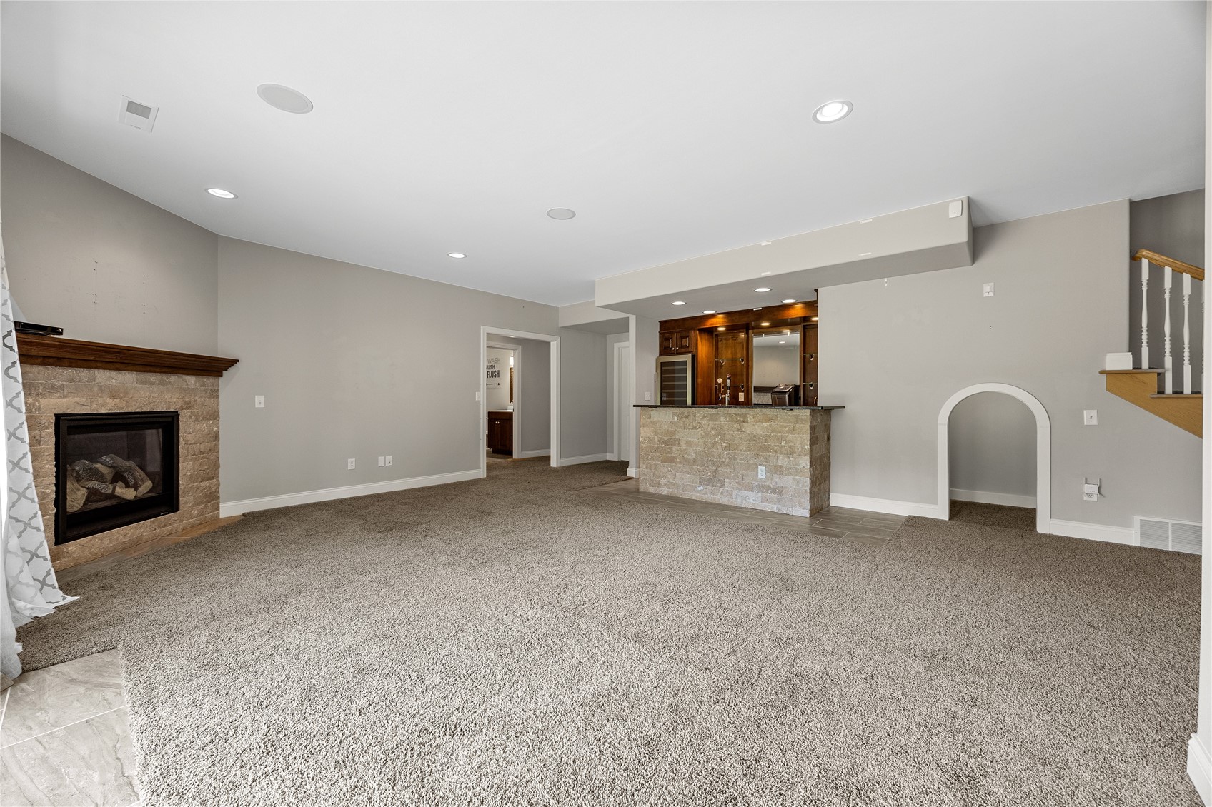 713 Sherwood Drive Iowa City IA 52245