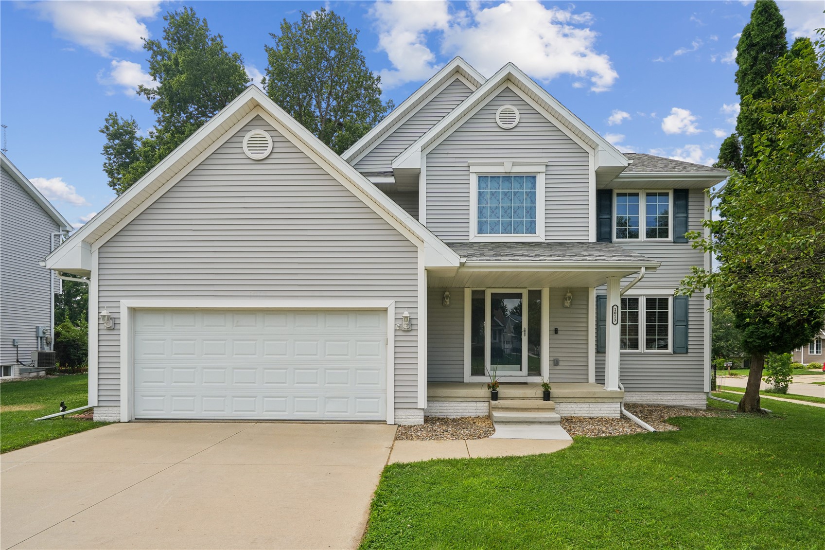 1013 Chesterfield Road Cedar Rapids IA 52402