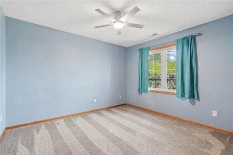 1013 Chesterfield Road Cedar Rapids IA 52402