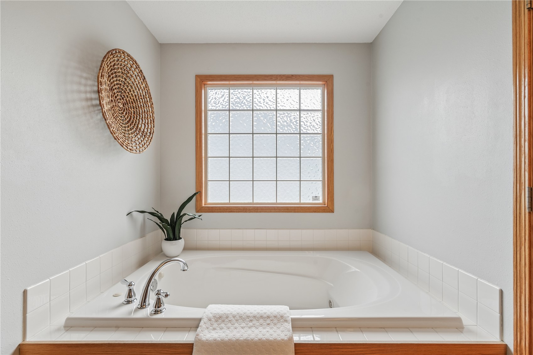 1013 Chesterfield Road Cedar Rapids IA 52402