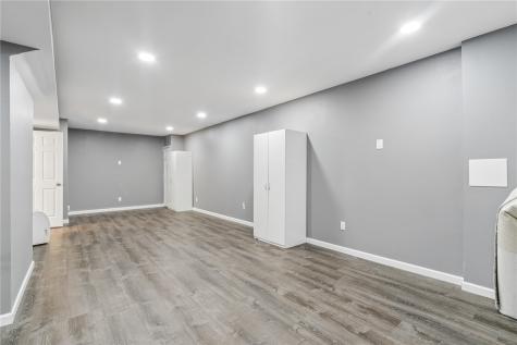 1013 Chesterfield Road Cedar Rapids IA 52402