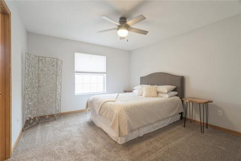 2250 Hillview Drive Marion IA 52302