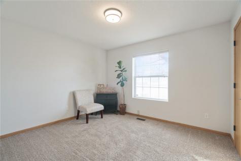 2250 Hillview Drive Marion IA 52302