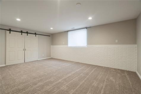 2250 Hillview Drive Marion IA 52302